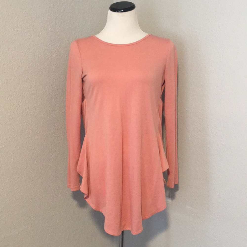 Cute Top! - Picture 2 of 2